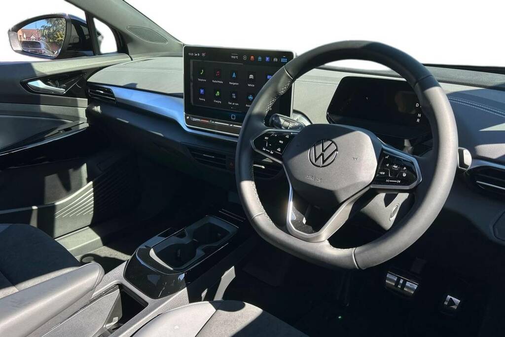 Volkswagen ID.4 210Kw Match Pro 77Kwh Black #4