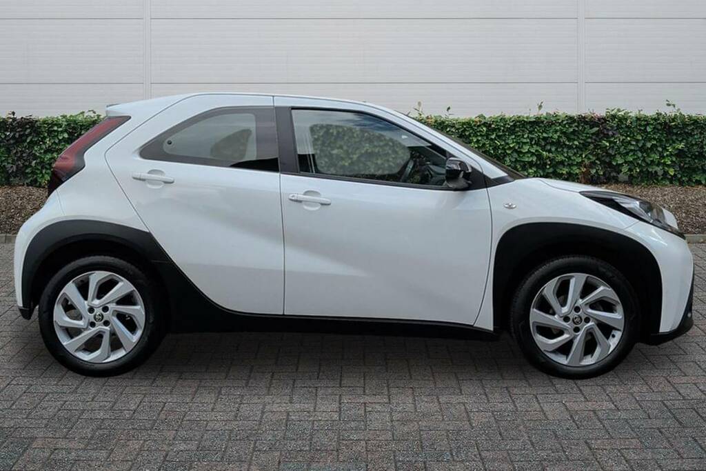Toyota Aygo X 1.0 Vvt-i Pure White #5