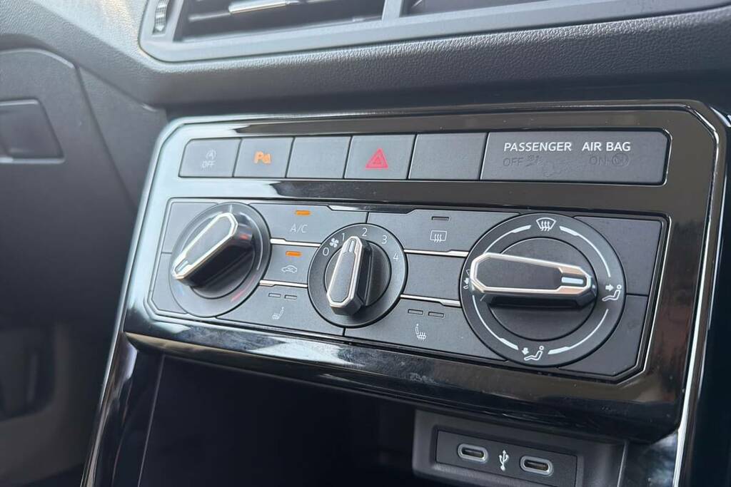 Volkswagen T-Cross Tsi 110 Dsg Se Grey #9