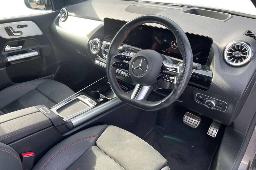 Mercedes-Benz B Class B200 Amg Line Premium Plus Grey #4