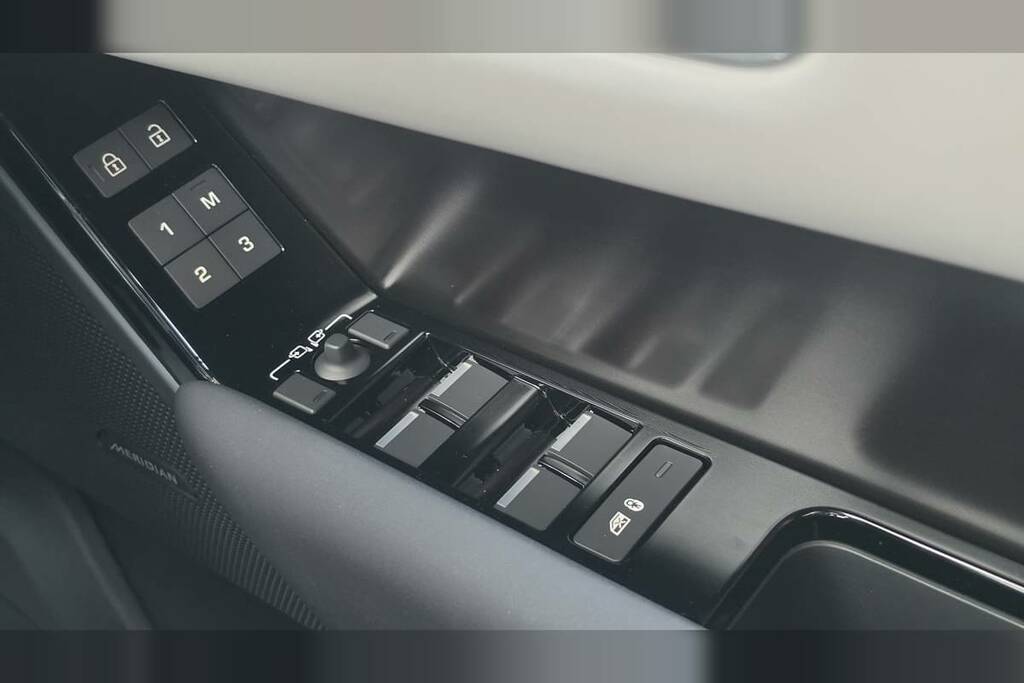 Land Rover Range Rover Velar 2.0 P400e 19.2Kwh Belgravia Edition Suv Grey #33
