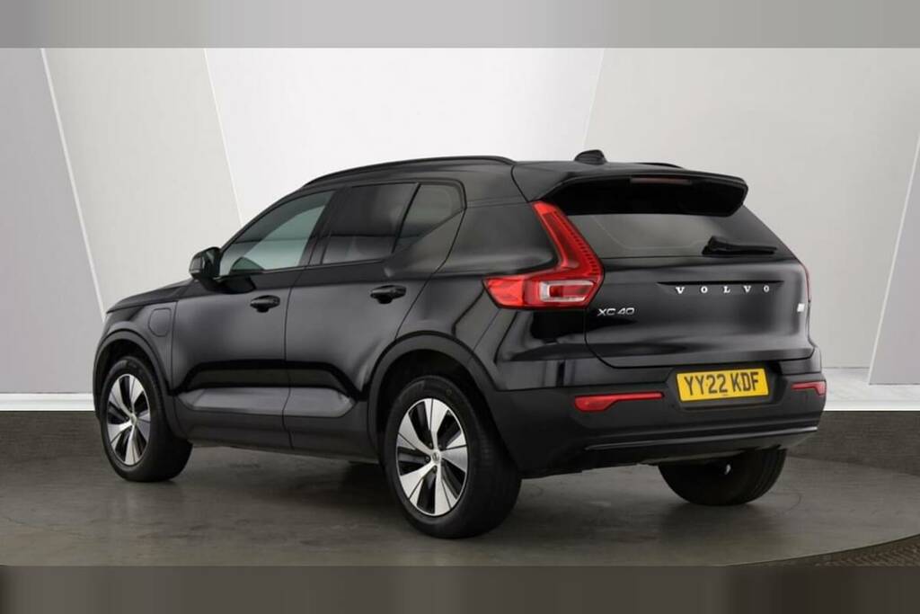 Volvo XC40 1.5 T4 Recharge Phev Plus Dark Black #3