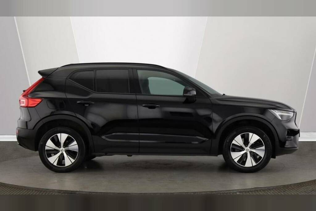 Volvo XC40 1.5 T4 Recharge Phev Plus Dark Black #2