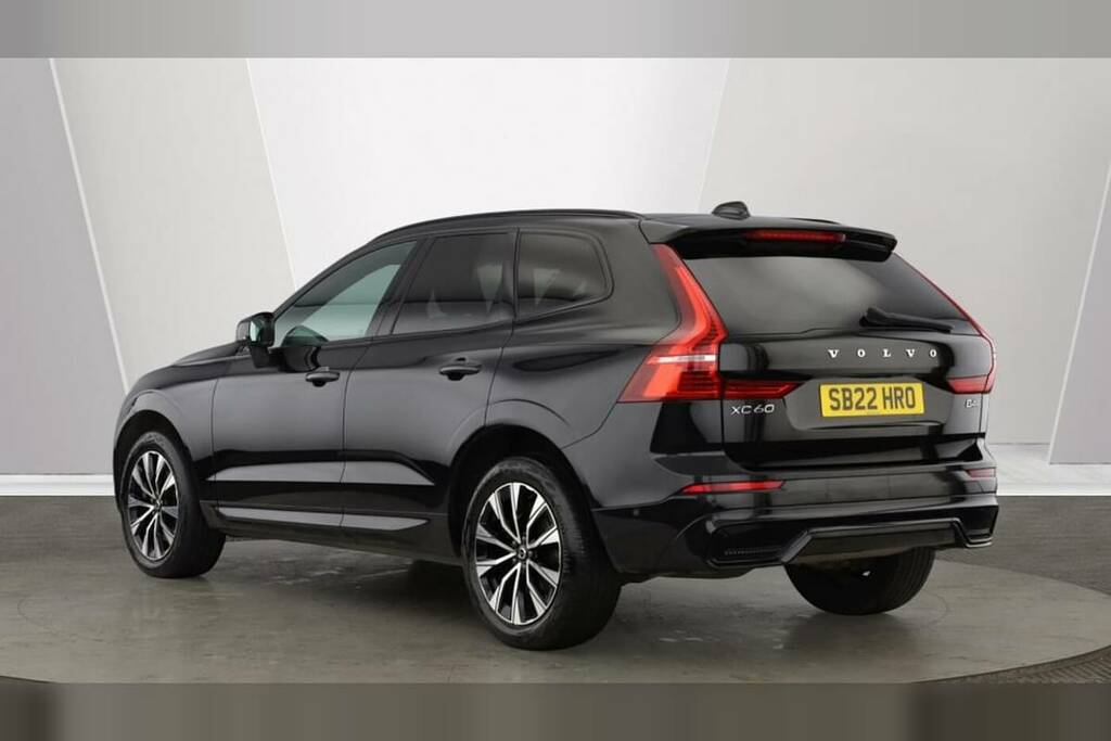 Volvo XC60 2.0 B4d Plus Dark Awd Geartronic Black #3