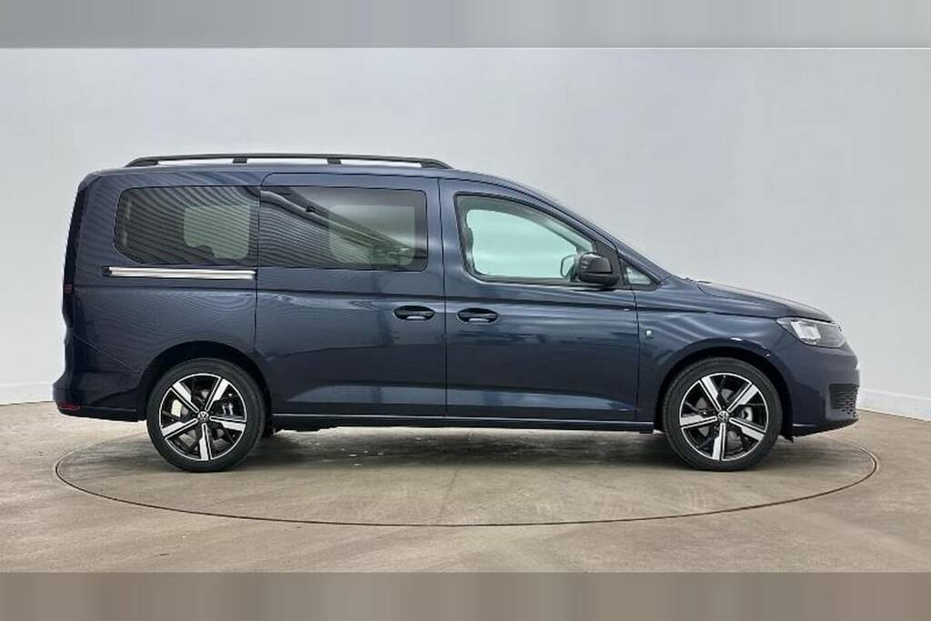Volkswagen Caddy Maxi Life 2.0 Tdi 122 Life Dsg Tech Pack Blue #4