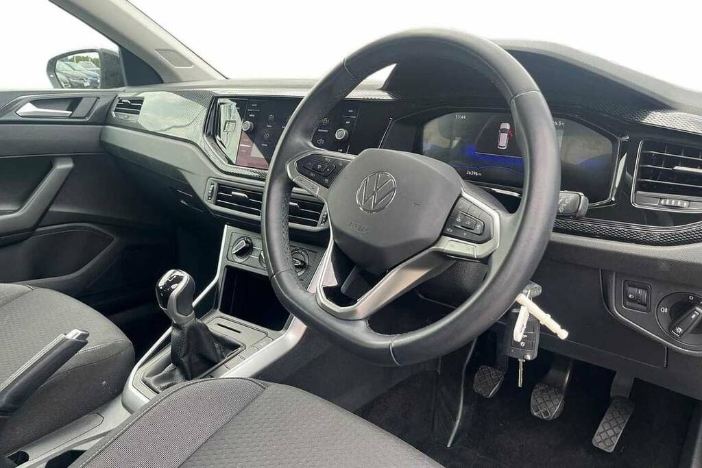 Volkswagen Polo 1.0 Tsi Life Black #6