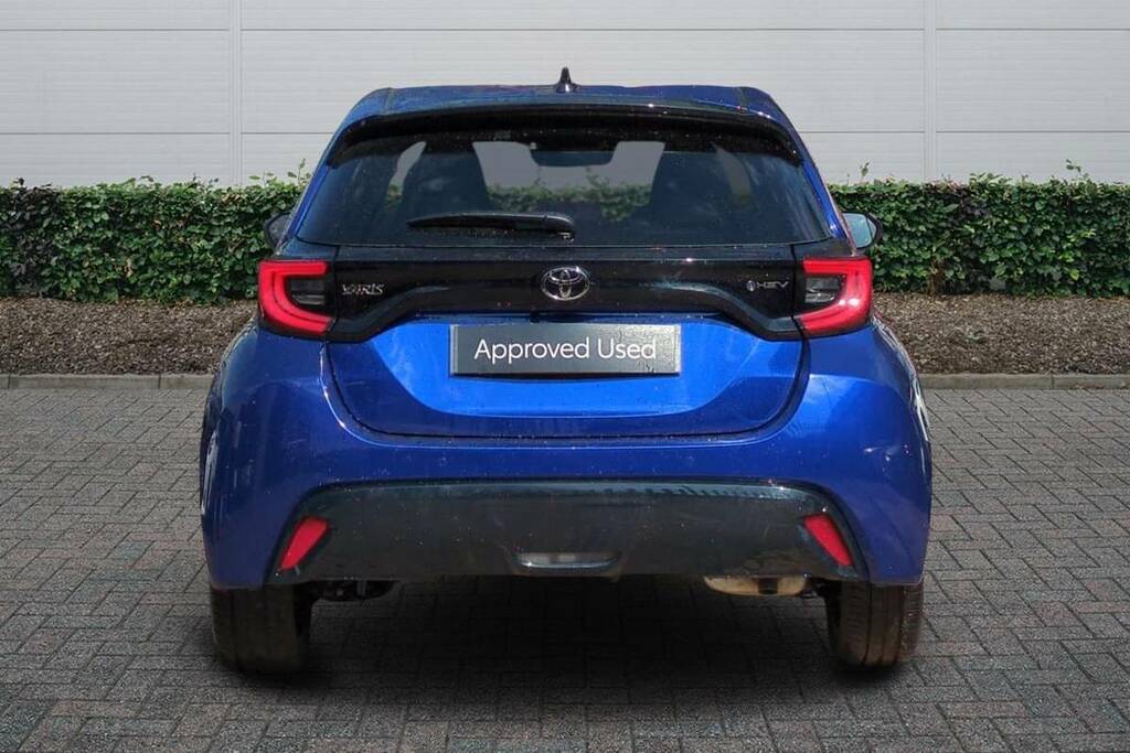 Toyota Yaris 1.5 Hybrid 130 Excel Cvt Blue #4
