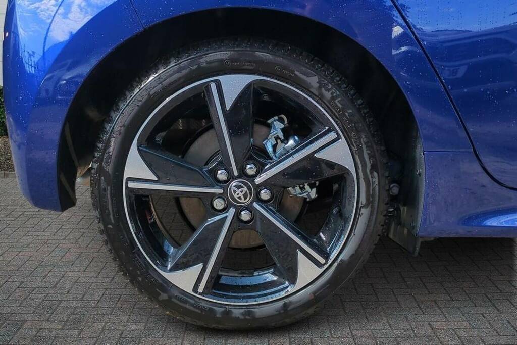 Toyota Yaris 1.5 Hybrid 130 Excel Cvt Blue #6