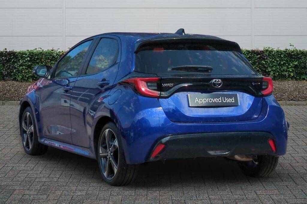 Toyota Yaris 1.5 Hybrid 130 Excel Cvt Blue #2