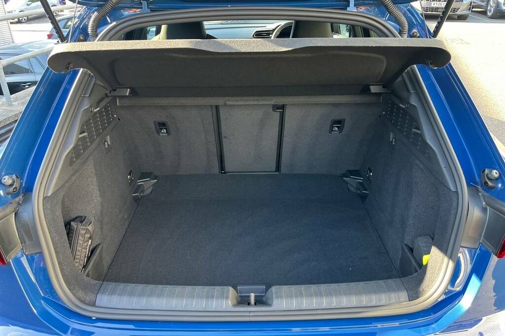 Audi A3 1.5 Tfsi 150 S Line S Tronic Blue #2