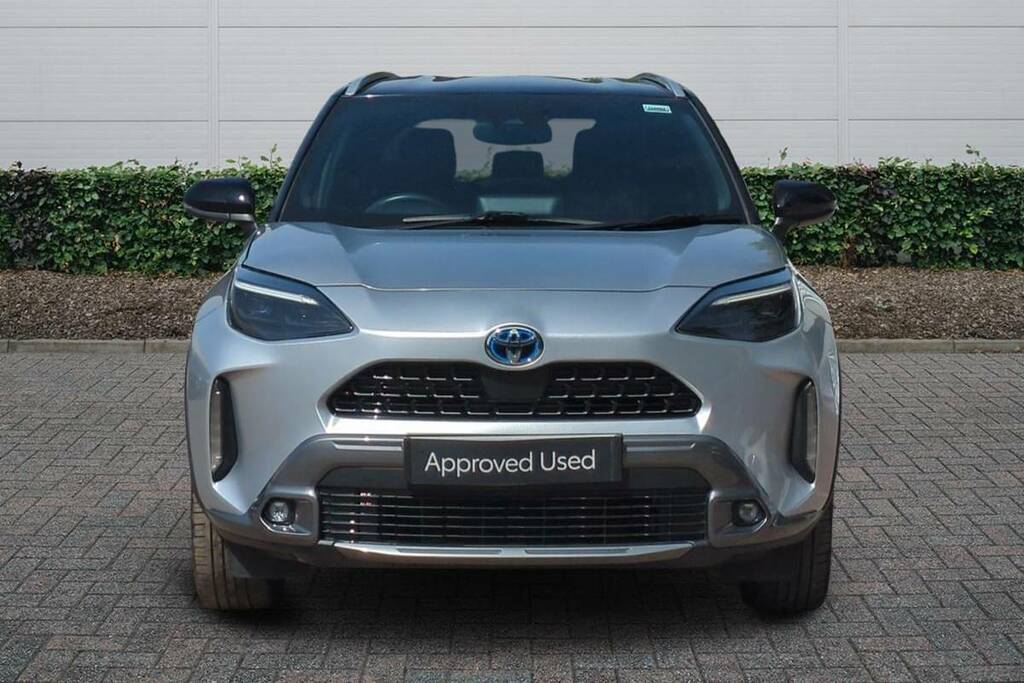Toyota Yaris Cross 1.5 Hybrid Premiere Edition Cvt Silver #3