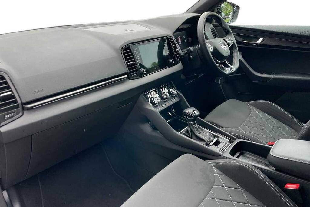 Skoda Karoq 1.5 Tsi Sportline Dsg Black #2