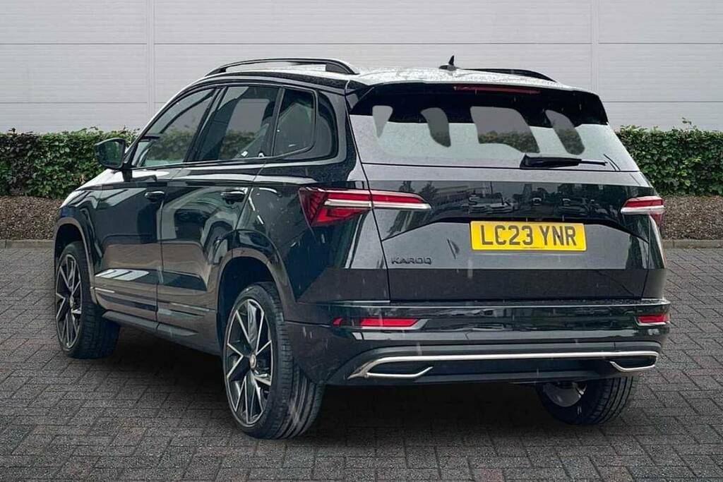 Skoda Karoq 1.5 Tsi Sportline Dsg Black #3