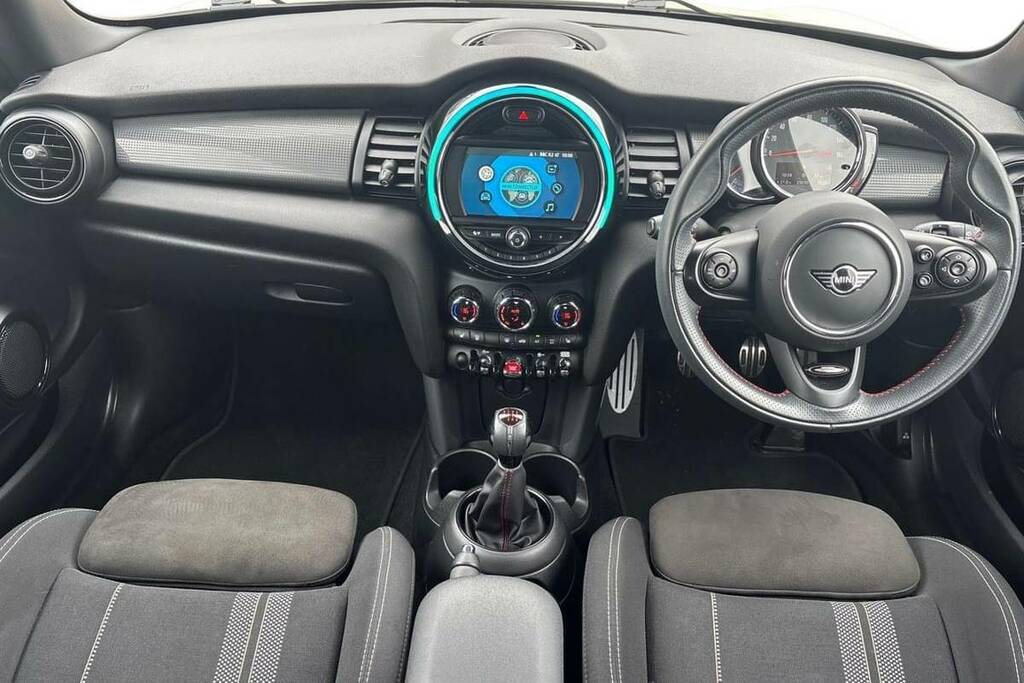 Mini Hatch 1.5 Cooper Sport II VO70UEH Brown #4