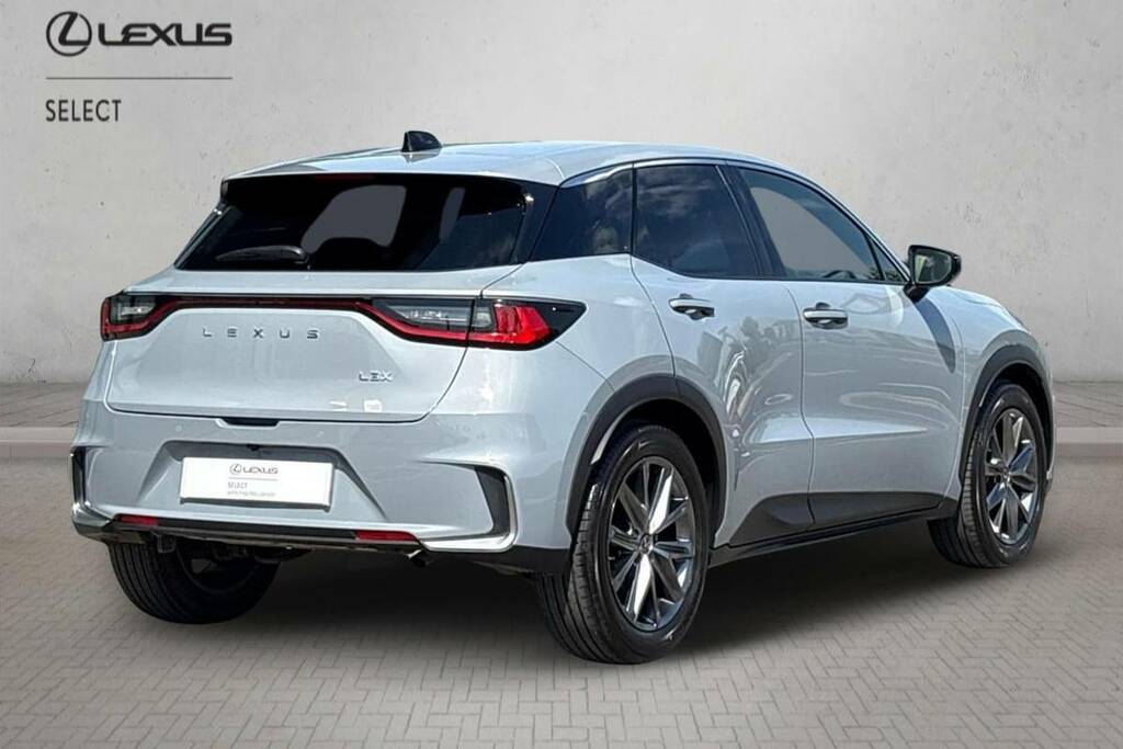 Lexus LBX 1.5 Premium Plus E-cvt Grey #2