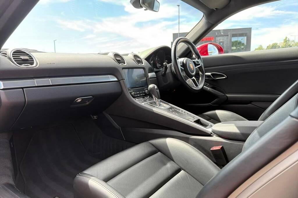 Porsche Cayman Cayman T Silver #17