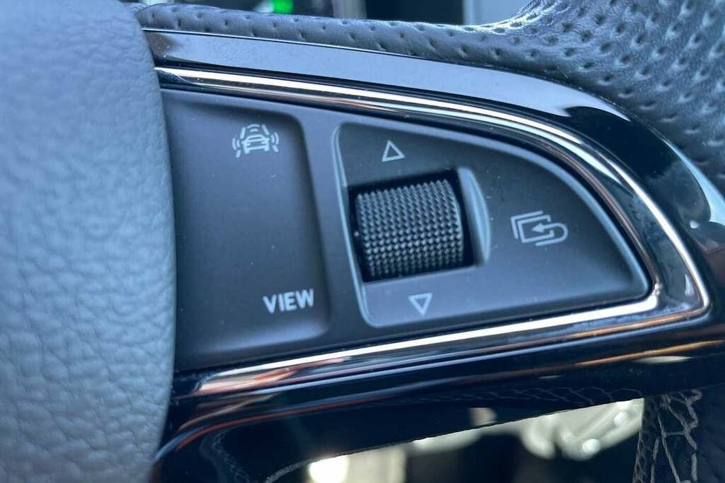 Skoda Karoq Skoda Karoq Estate 1.5 Tsi Se Dsg Grey #18