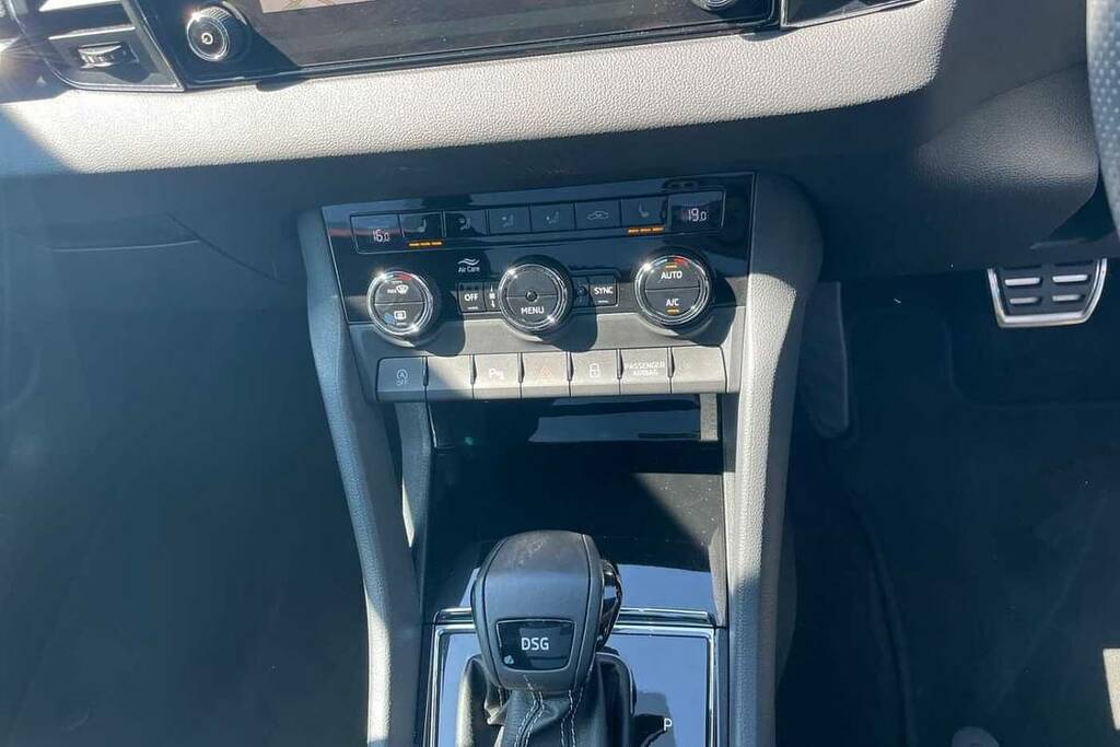 Skoda Karoq Skoda Karoq Estate 1.5 Tsi Se Dsg Grey #24