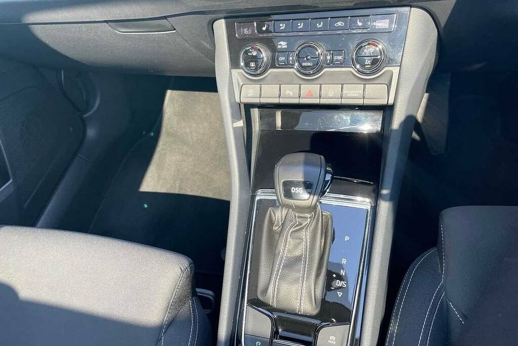 Skoda Karoq Skoda Karoq Estate 1.5 Tsi Se Dsg Grey #16