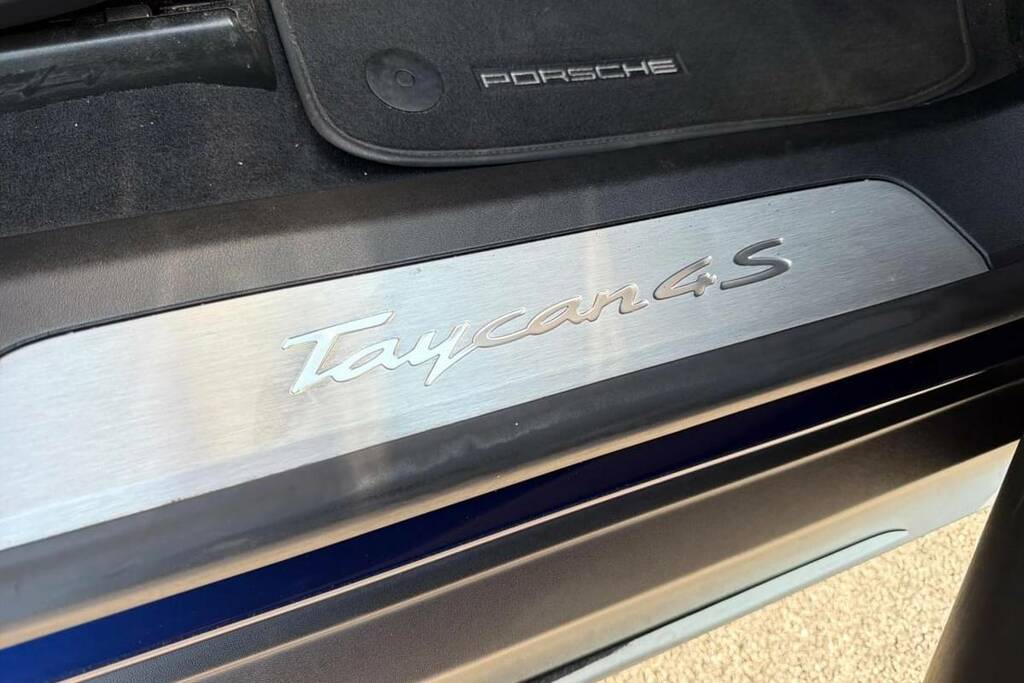 Porsche Taycan 560Kw Turbo S 93Kwh 22Kw 5 Seat  #28