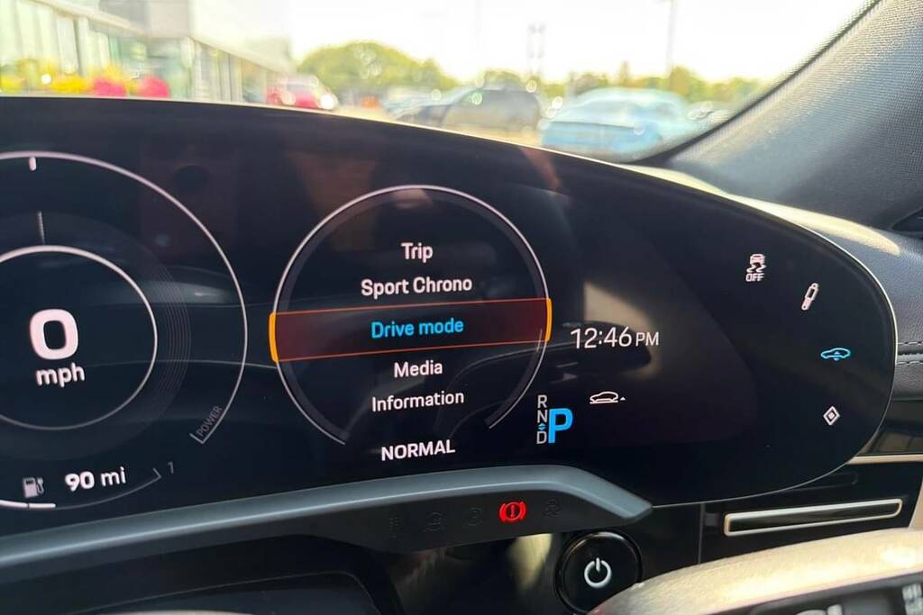 Porsche Taycan 560Kw Turbo S 93Kwh 22Kw 5 Seat  #19