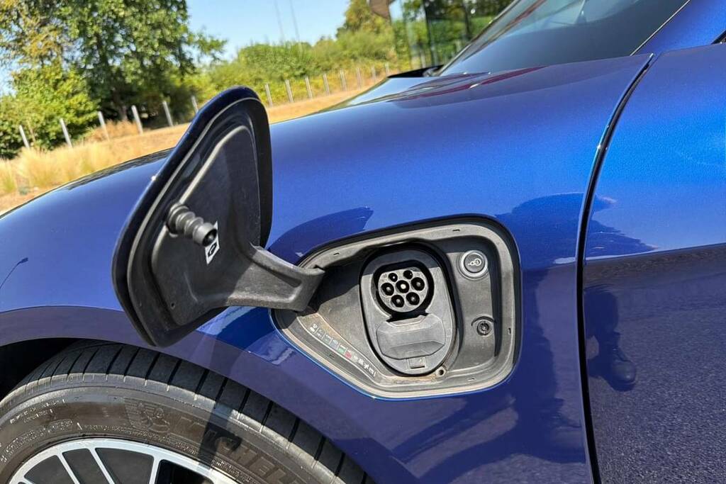 Porsche Taycan 560Kw Turbo S 93Kwh 22Kw 5 Seat  #47