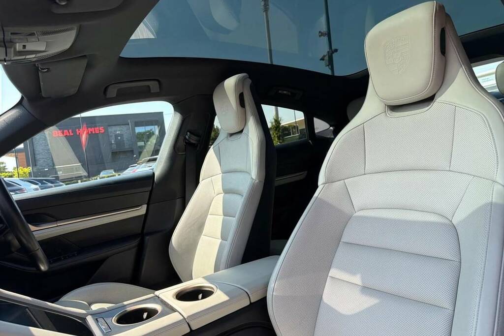 Porsche Taycan 560Kw Turbo S 93Kwh 22Kw 5 Seat  #25