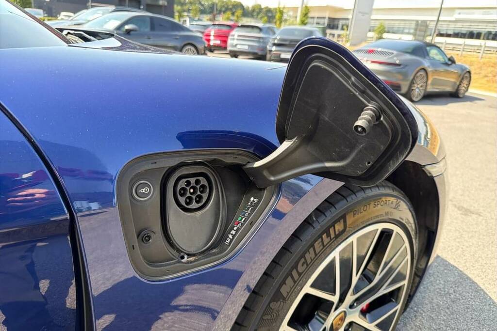 Porsche Taycan 560Kw Turbo S 93Kwh 22Kw 5 Seat  #49
