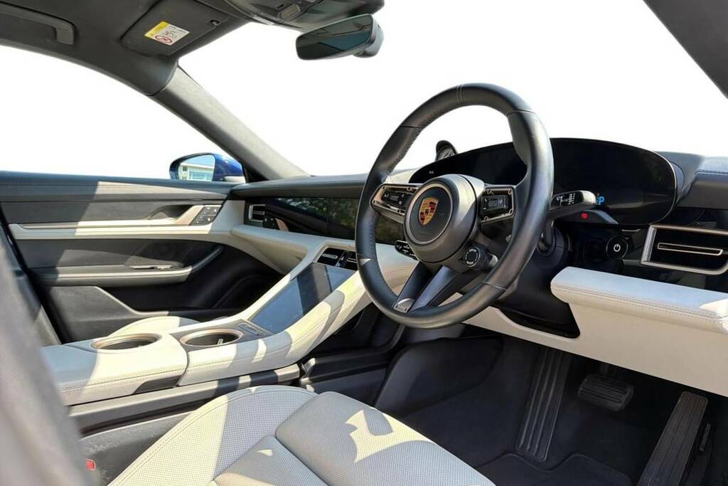 Porsche Taycan 420Kw 4S 93Kwh Blue #4