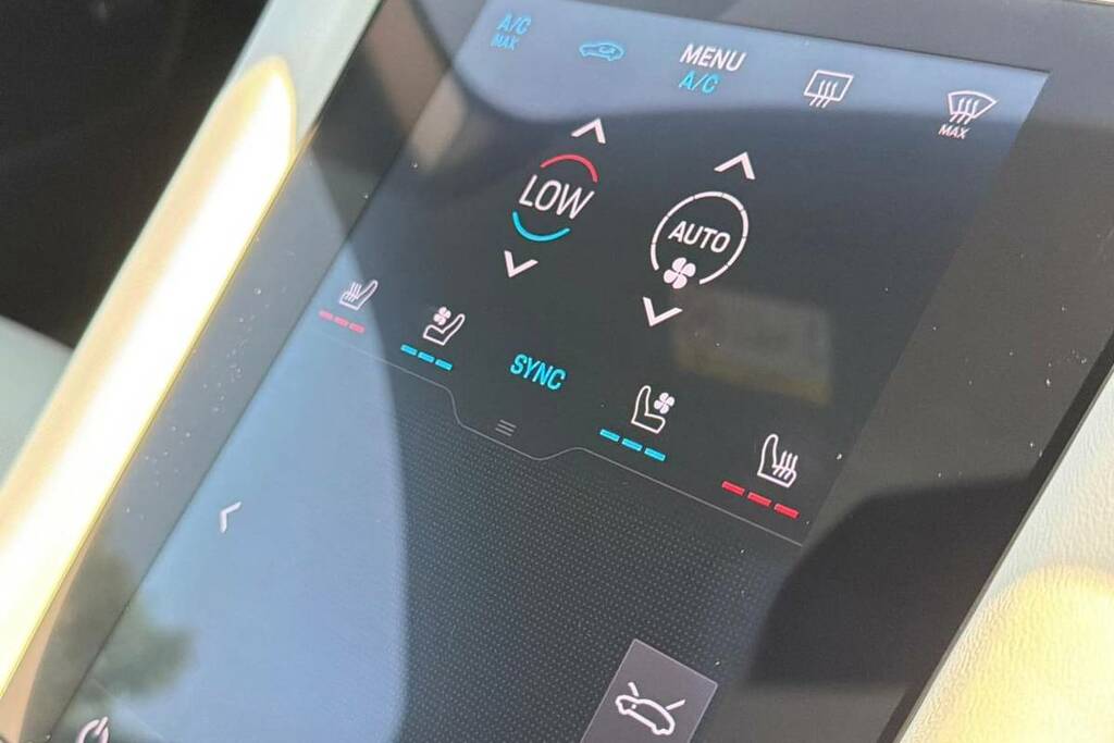Porsche Taycan 560Kw Turbo S 93Kwh 22Kw 5 Seat  #41
