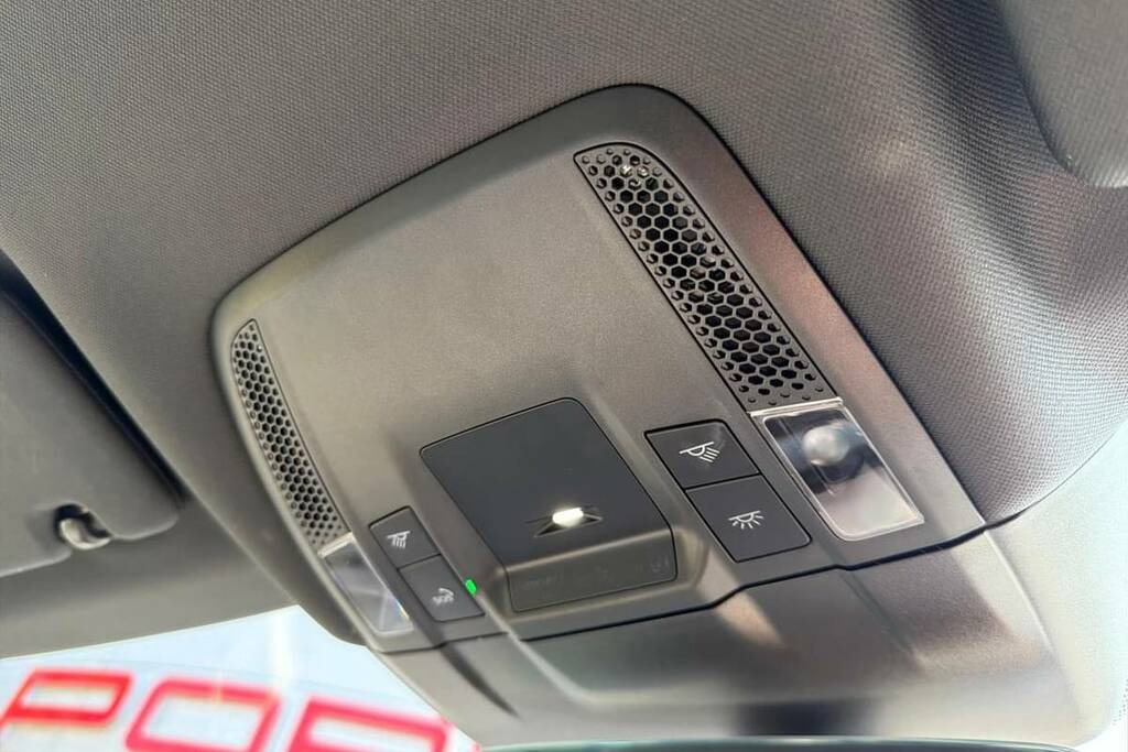 Porsche Taycan 560Kw Turbo S 93Kwh 22Kw 5 Seat  #44