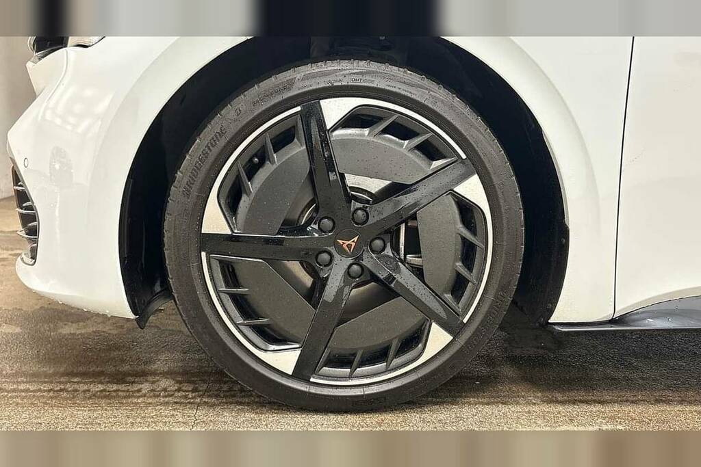 Cupra Born 169Kw E-boost V3 77Kwh DE74OGL White #5