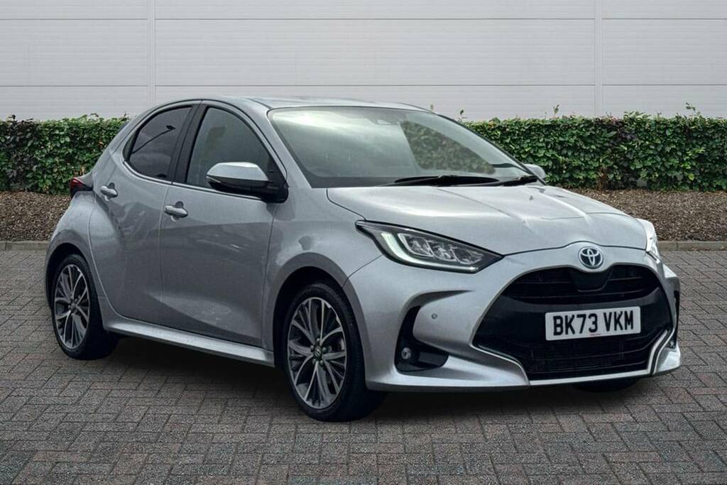 Toyota Yaris 1.5 Hybrid Excel Cvt Silver #3