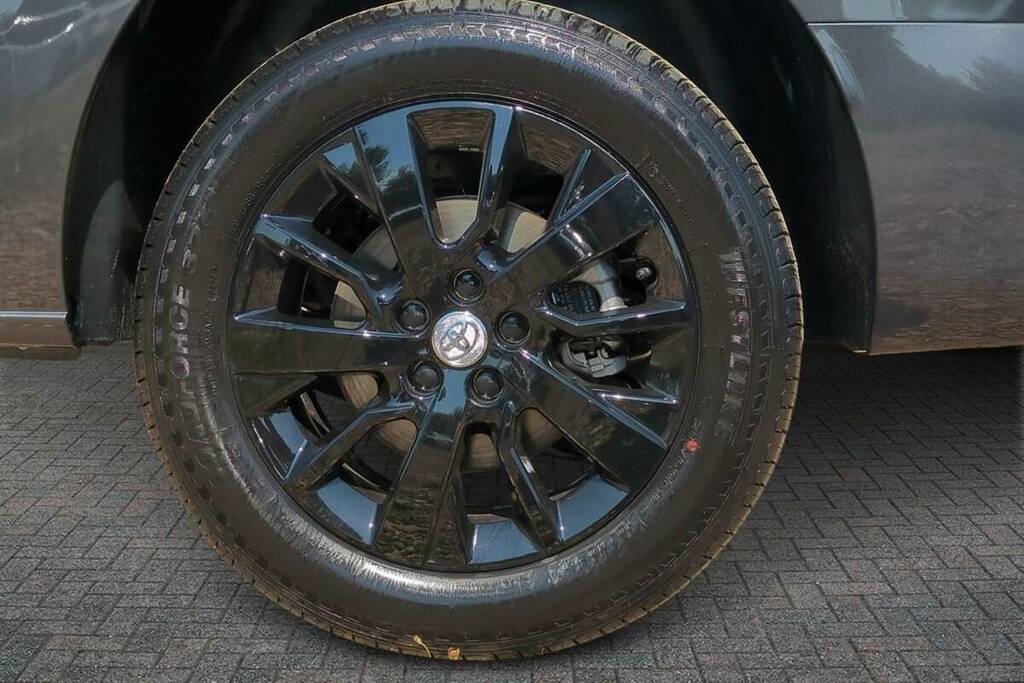 Toyota PROACE 2.2D 180 Sport Van #6