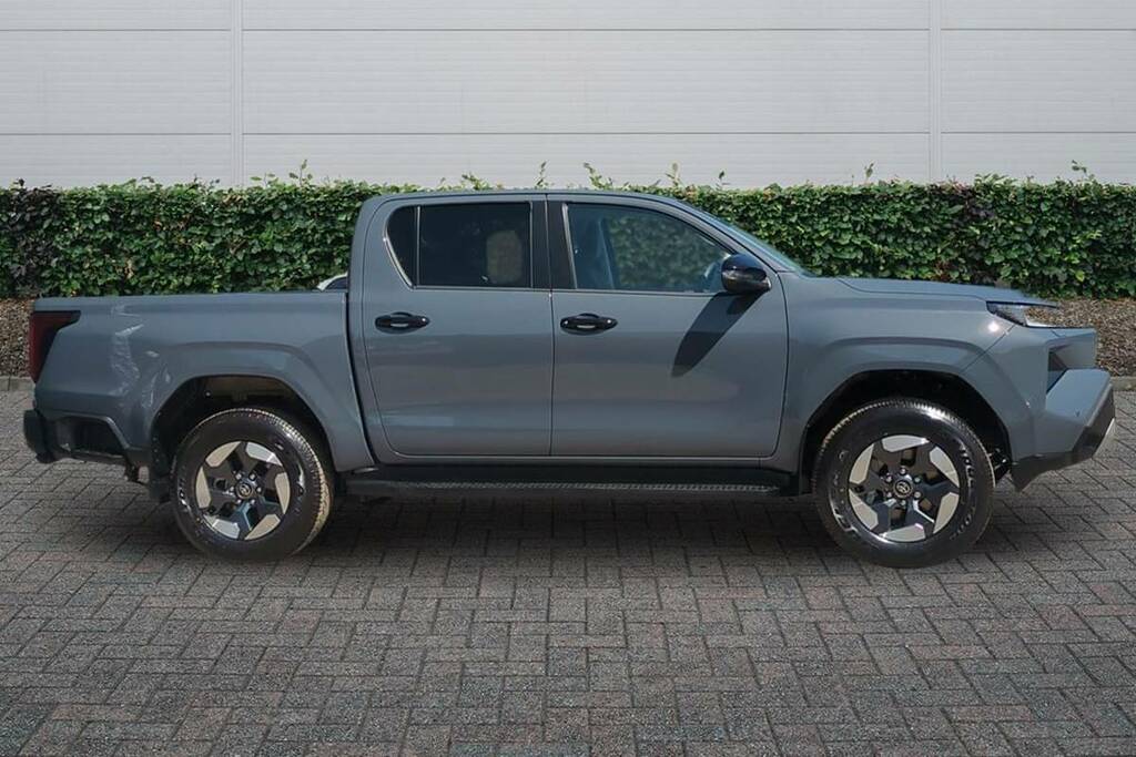 Toyota HILUX 144Kw Invincible 59Kwh Dcab Pick Up Grey #5