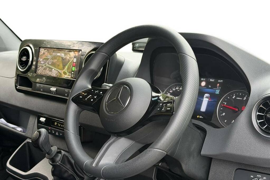Mercedes-Benz Sprinter 3.5T H2 Pro Van Black #4