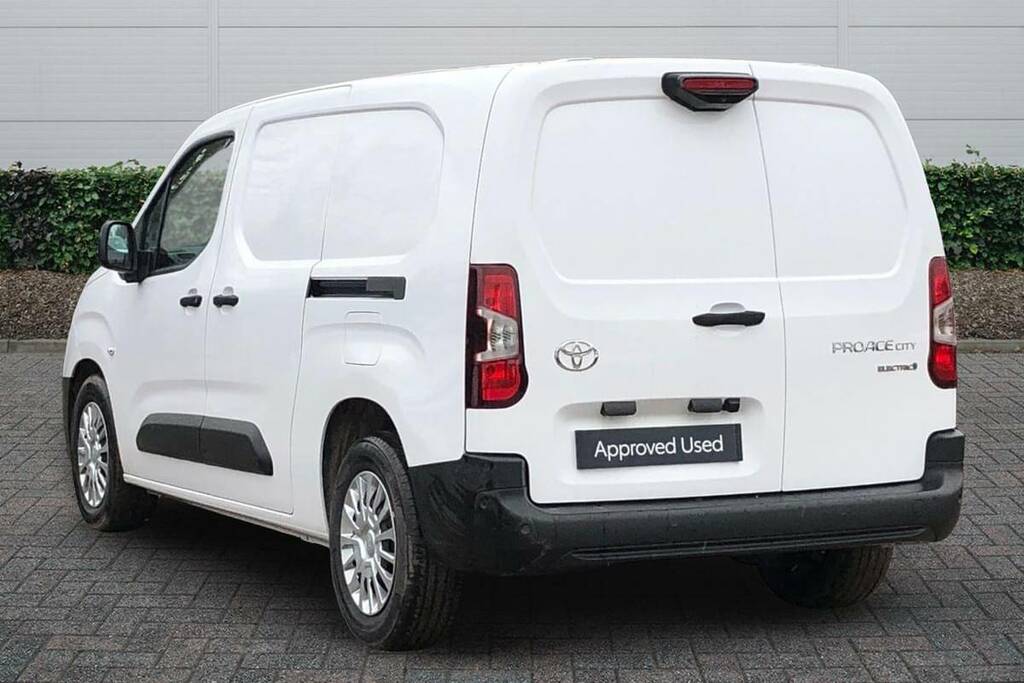 Toyota Proace City Icon Van 50Kwh White #2