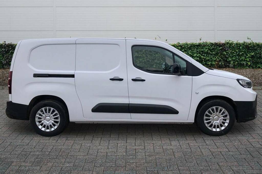 Toyota Proace City Icon Van 50Kwh White #4