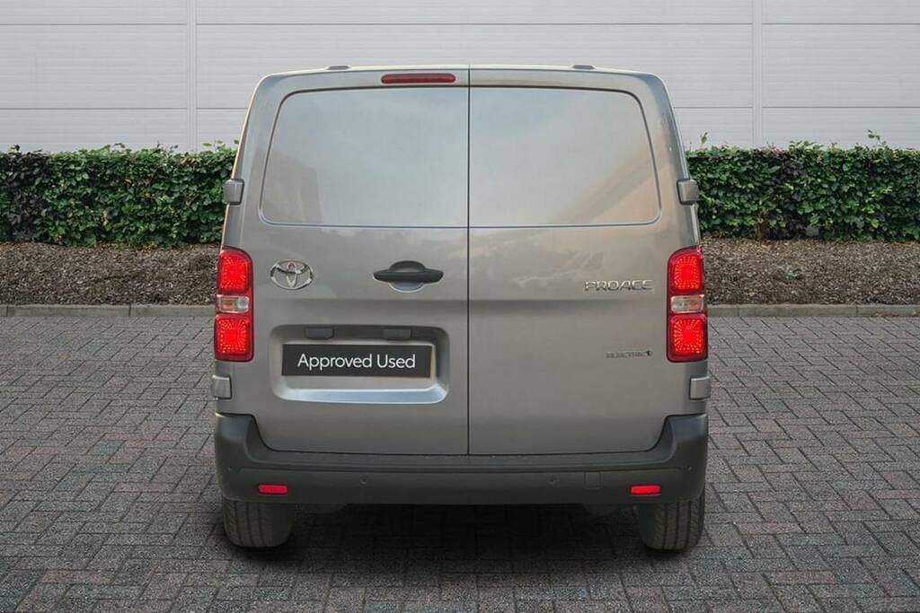 Toyota PROACE 100Kw Icon 75Kwh Van 11Kwch FY75OAD Grey #4