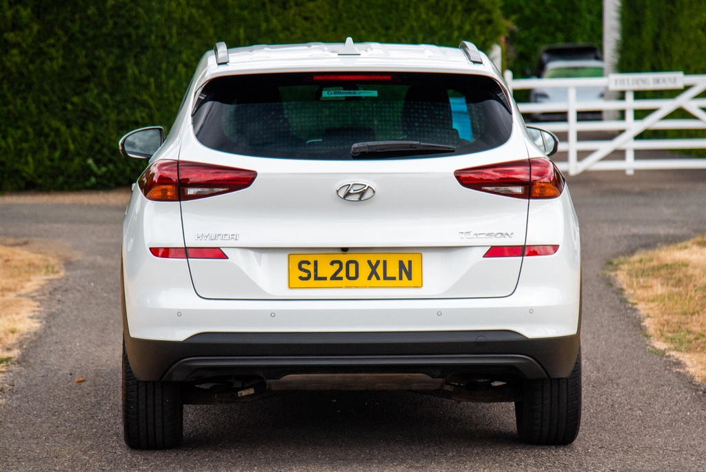 Hyundai Tucson 1.6 Gdi Se Nav 2Wd White #7