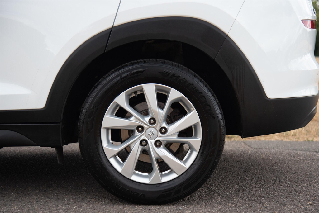 Hyundai Tucson 1.6 Gdi Se Nav 2Wd White #10