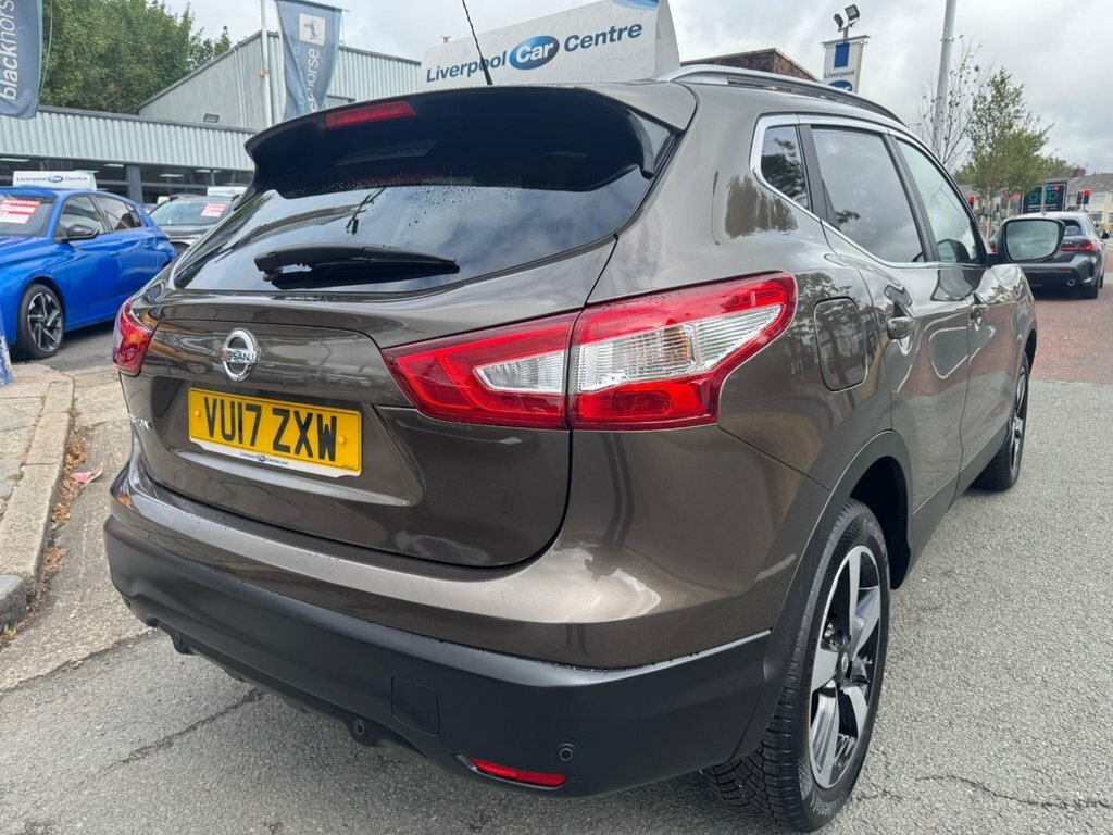 Nissan Qashqai 1.5L N-connecta Brown #2
