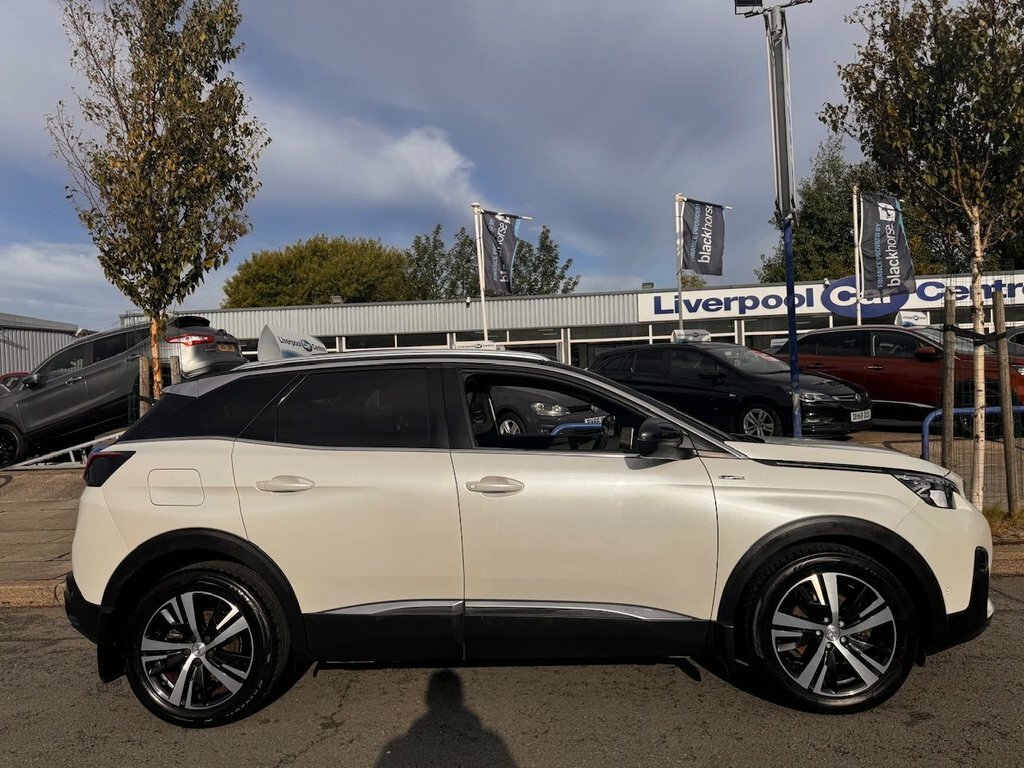Peugeot 3008 1.5L Gt Line White #2