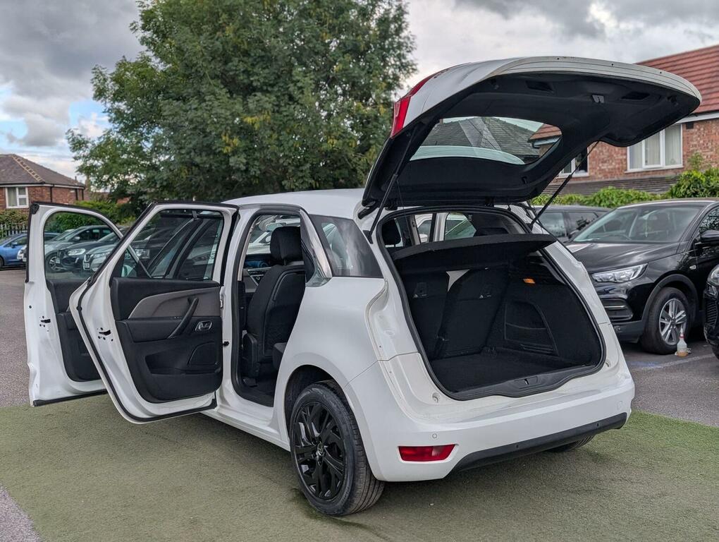 Citroen C4 Picasso 1.6 E-hdi Airdream Exclusive Euro 5 Ss White #3