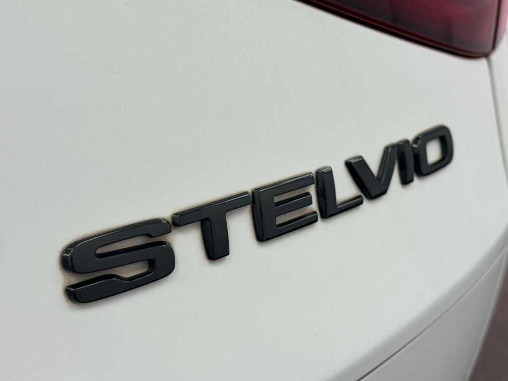 Alfa Romeo Stelvio Stelvio V6 Bt Quadrifoglio Awd Grey #32