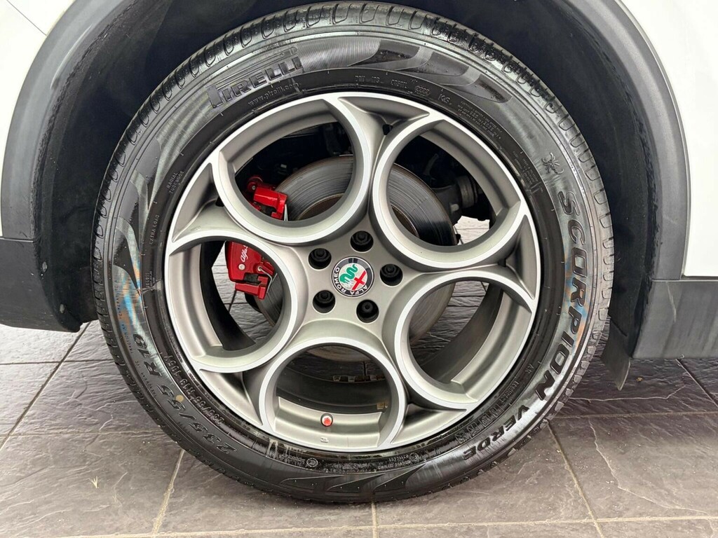 Alfa Romeo Stelvio Stelvio V6 Bt Quadrifoglio Awd Grey #24