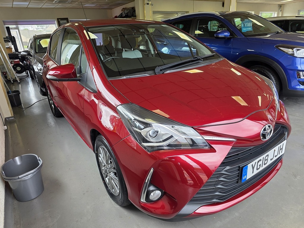 Toyota Yaris Vvt-i Icon Red #2