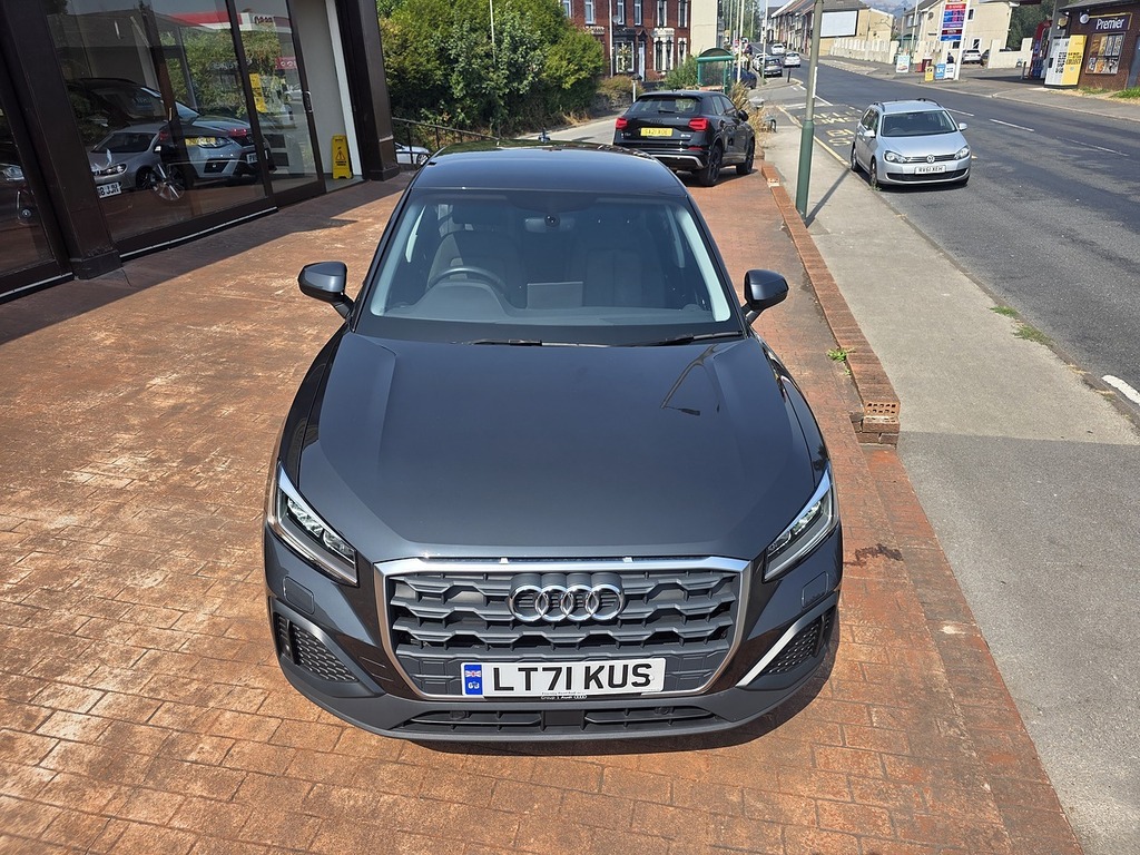 Audi Q2 Tdi Technik Grey #6