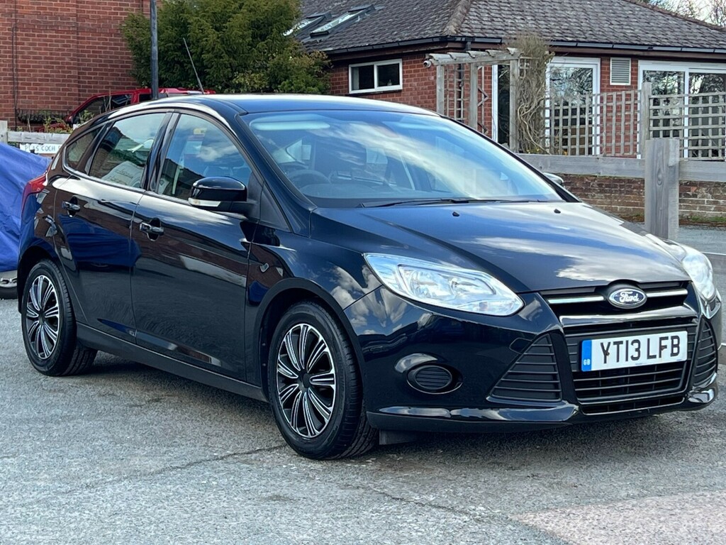 Ford Focus Hatchback 1.6 Tdci Edge 2013 Black #2