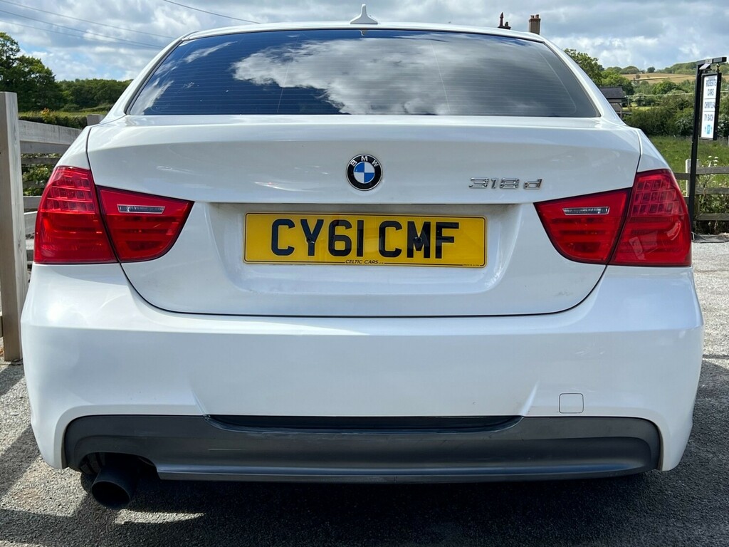 BMW 3 Series Saloon 2.0 318D Performance Edition Saloon 2011 CY61CMF White #5
